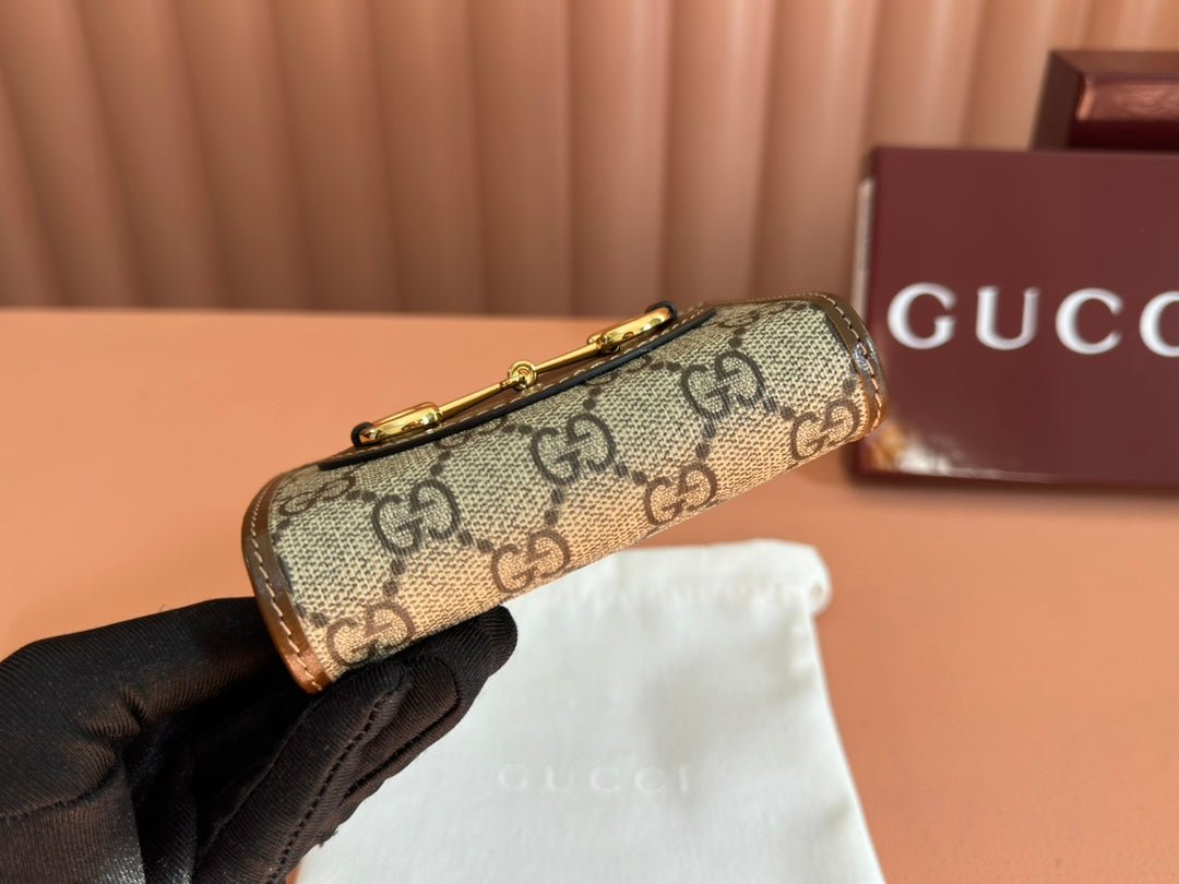 GUCCI Brown Horsebit Card Wallet - Image 4
