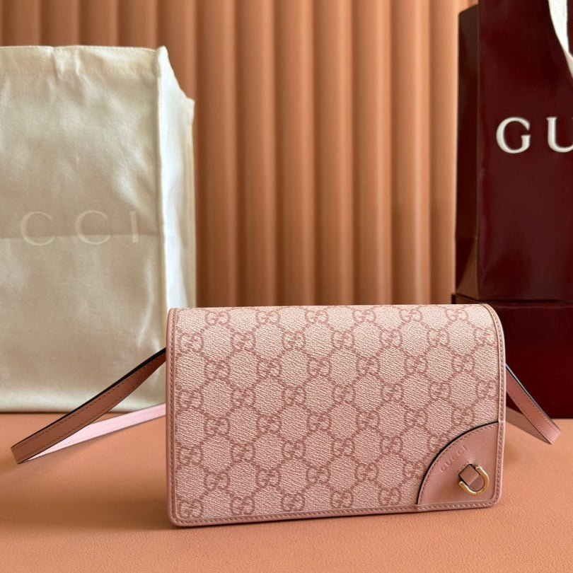 GUCCI EMBLEM WALLET MONOGRAM 20 IN LIGHT PINK SMOOTH CALFSKIN
