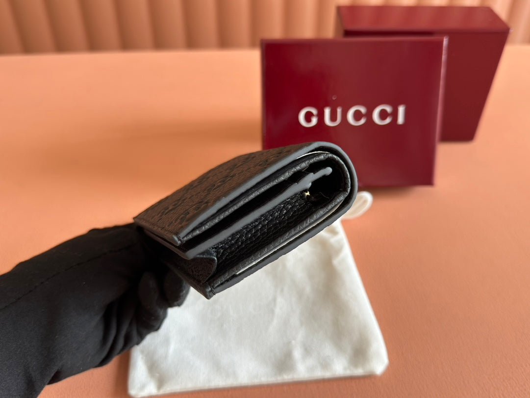 GUCCI Black GG Embossed Bifold Wallet - Image 6