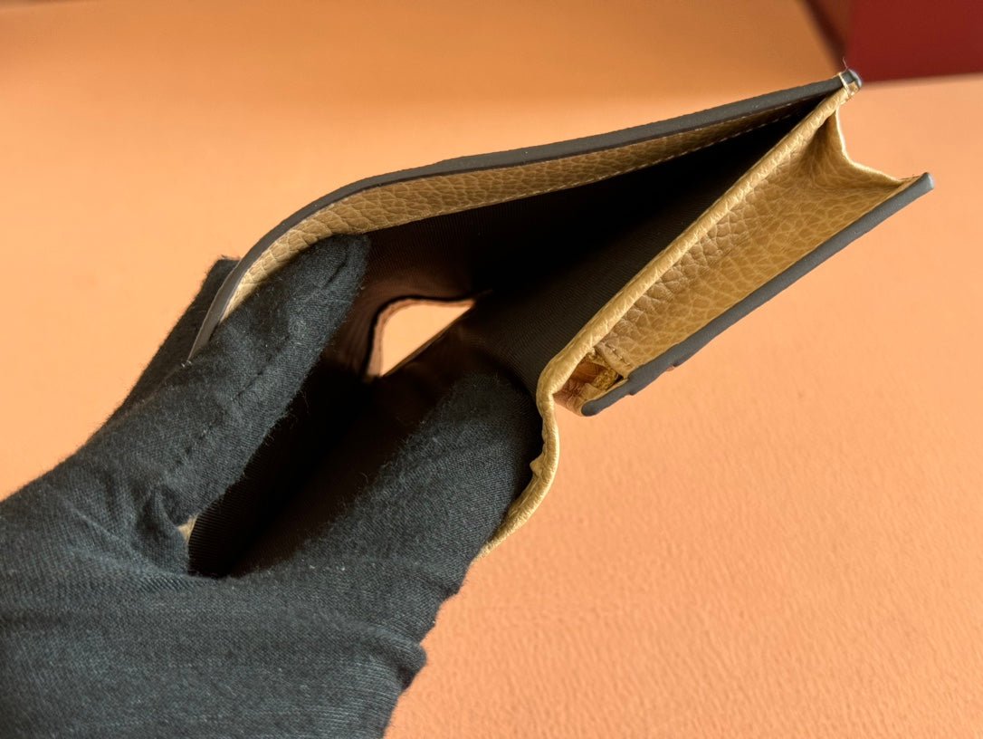 GUCCI GG Canvas Beige Trim Card Holder - Image 4