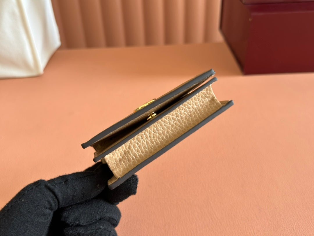 GUCCI GG Canvas Beige Trim Card Holder - Image 7