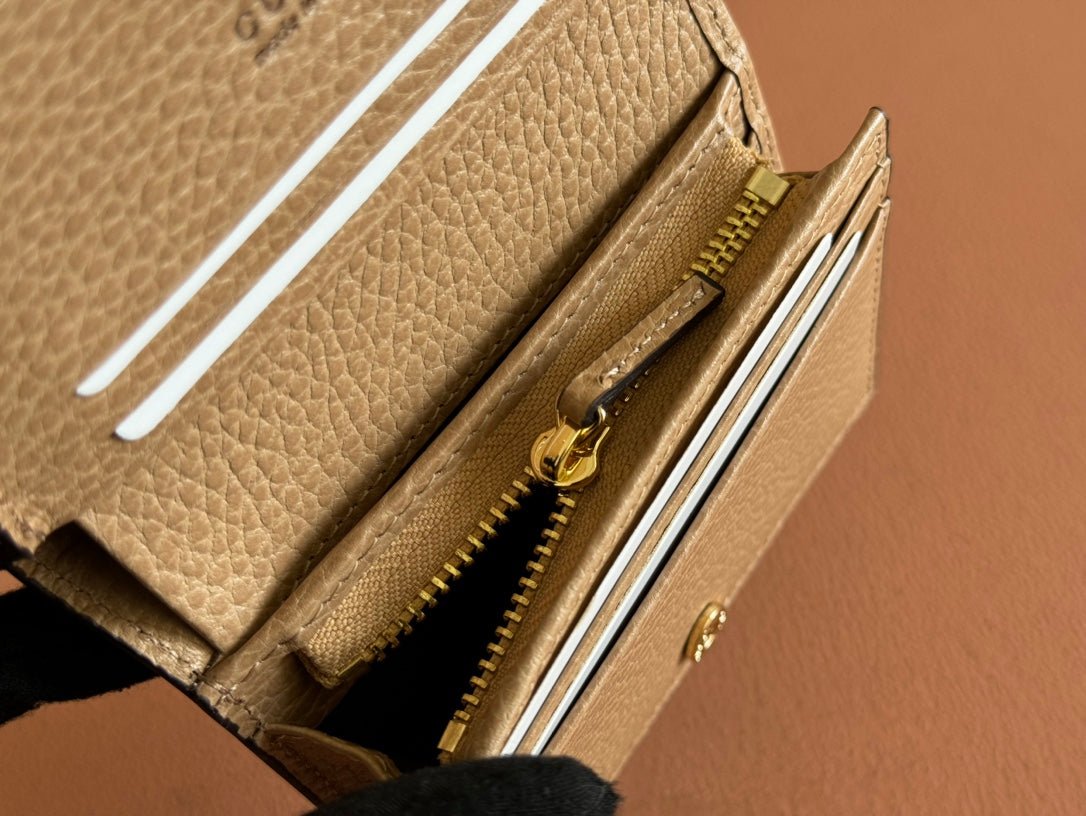 GUCCI GG Canvas Beige Trim Card Holder - Image 9