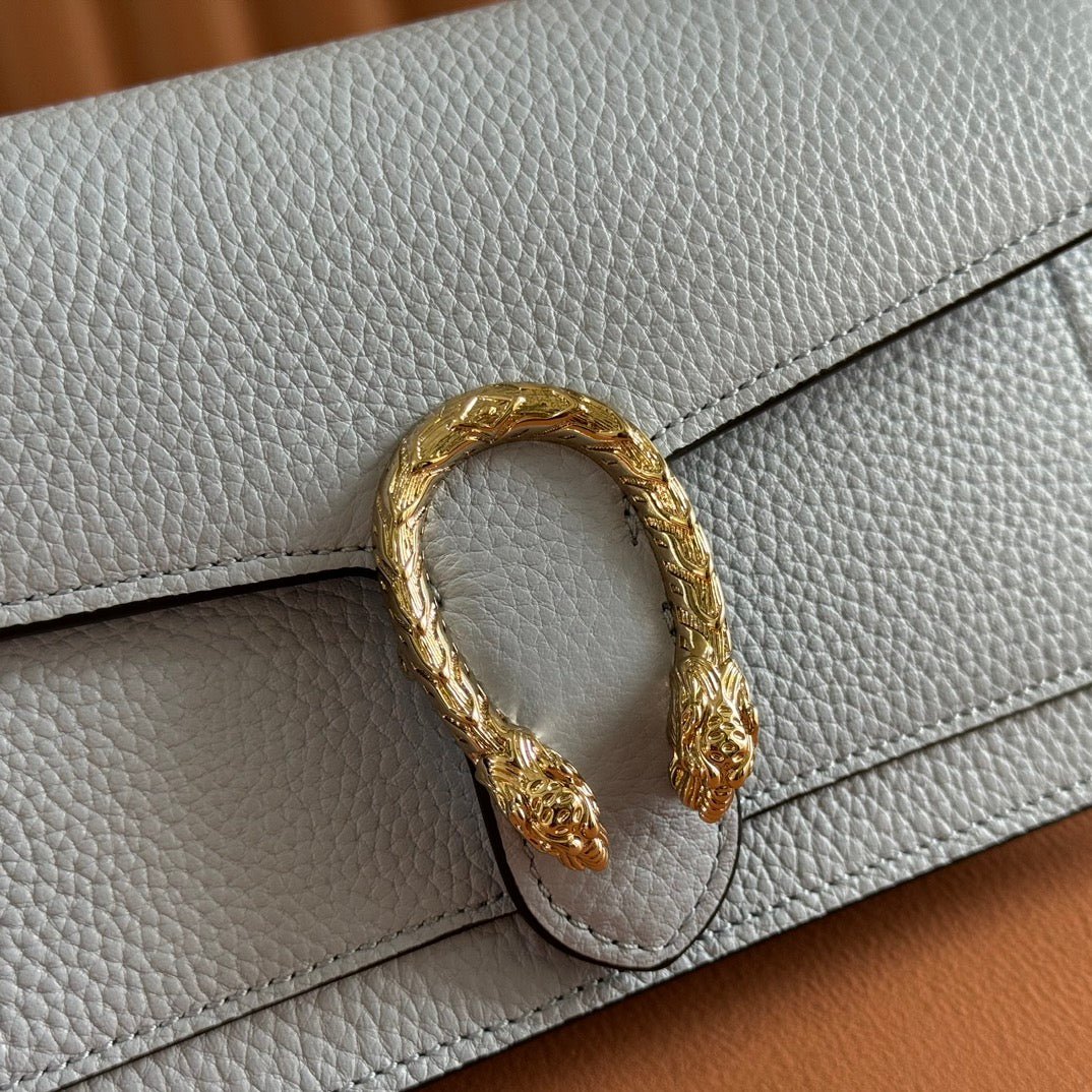 GUCCI Light Blue Dionysus Chain Bag - Image 3