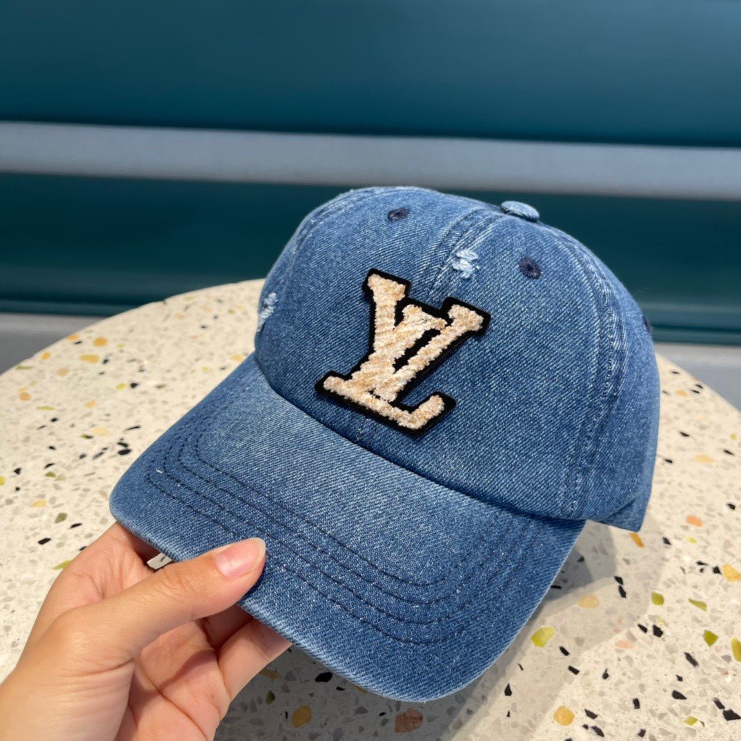 Alternative view of LOUIS VUITTON BASEBALL CAP IN CLASSIC BLUE DENIM 433085