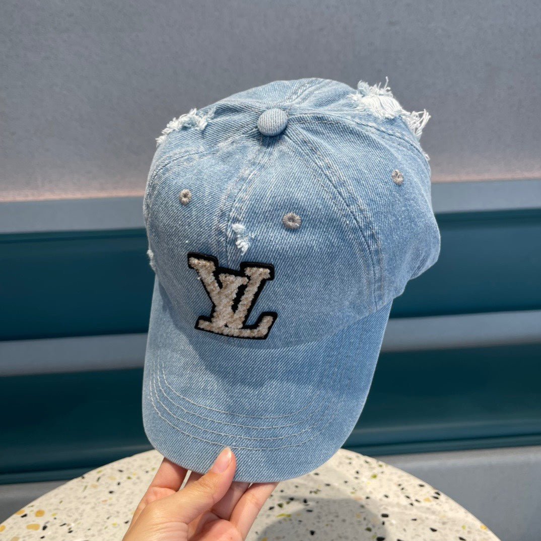 Alternative view of LOUIS VUITTON BASEBALL CAP IN LIGHT BLUE DENIM 433086