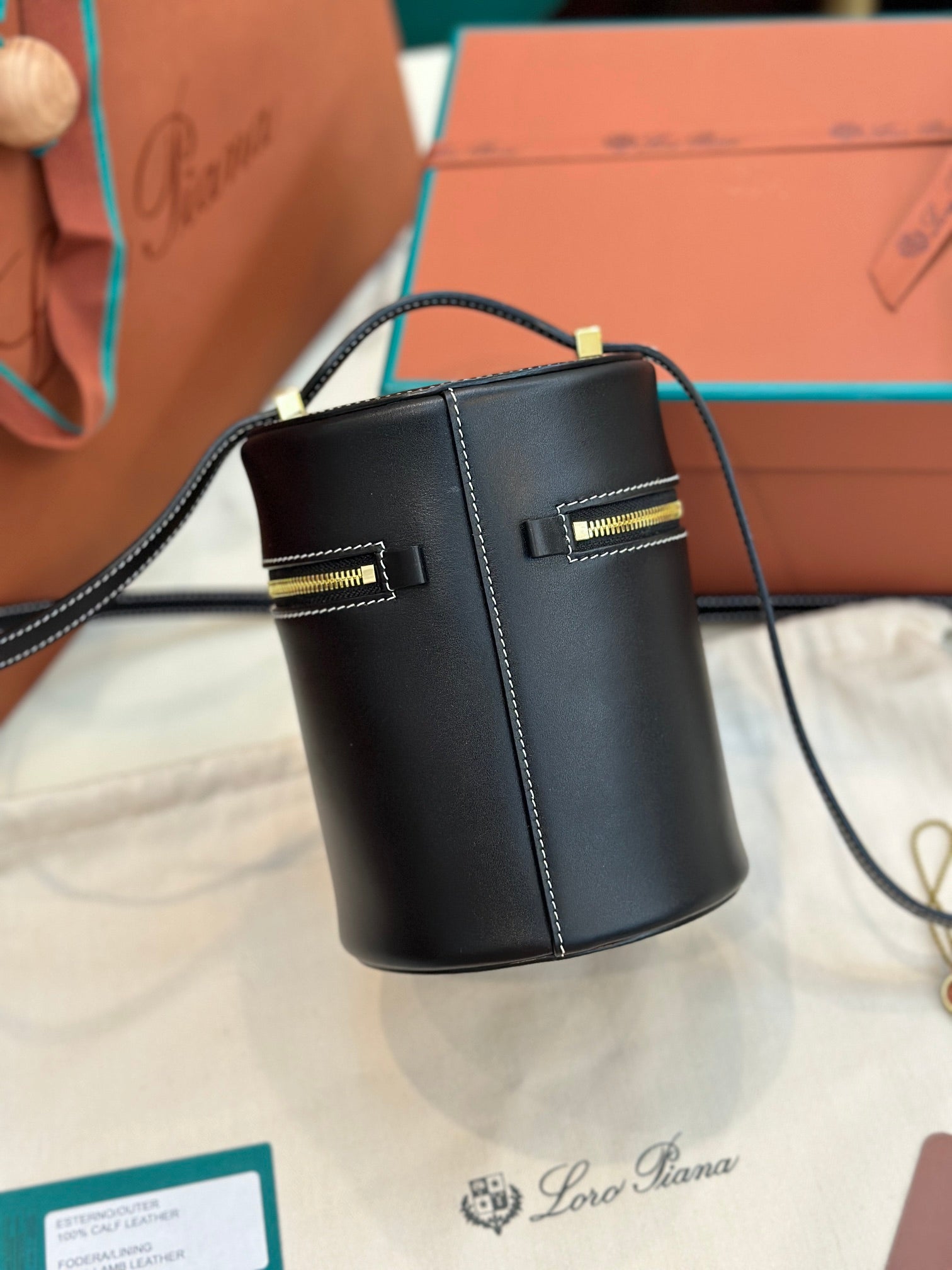 Alternative view of Loro Piana Extra Case 16 Black
