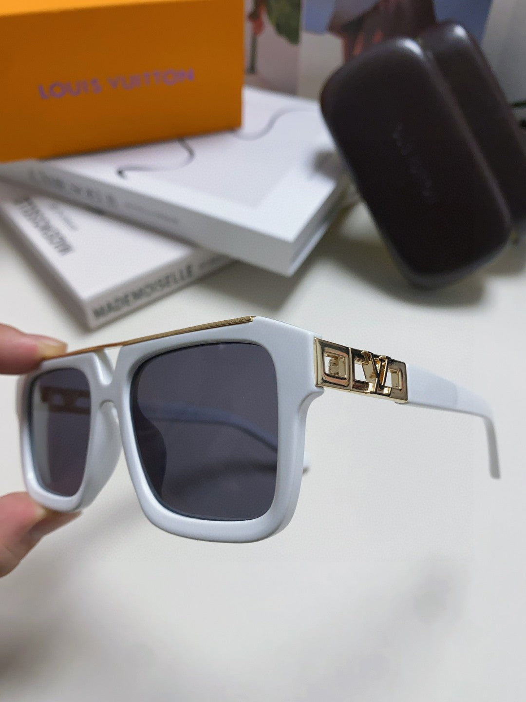 LV White Acetate Gold Hinge Sunglasses - Image 4