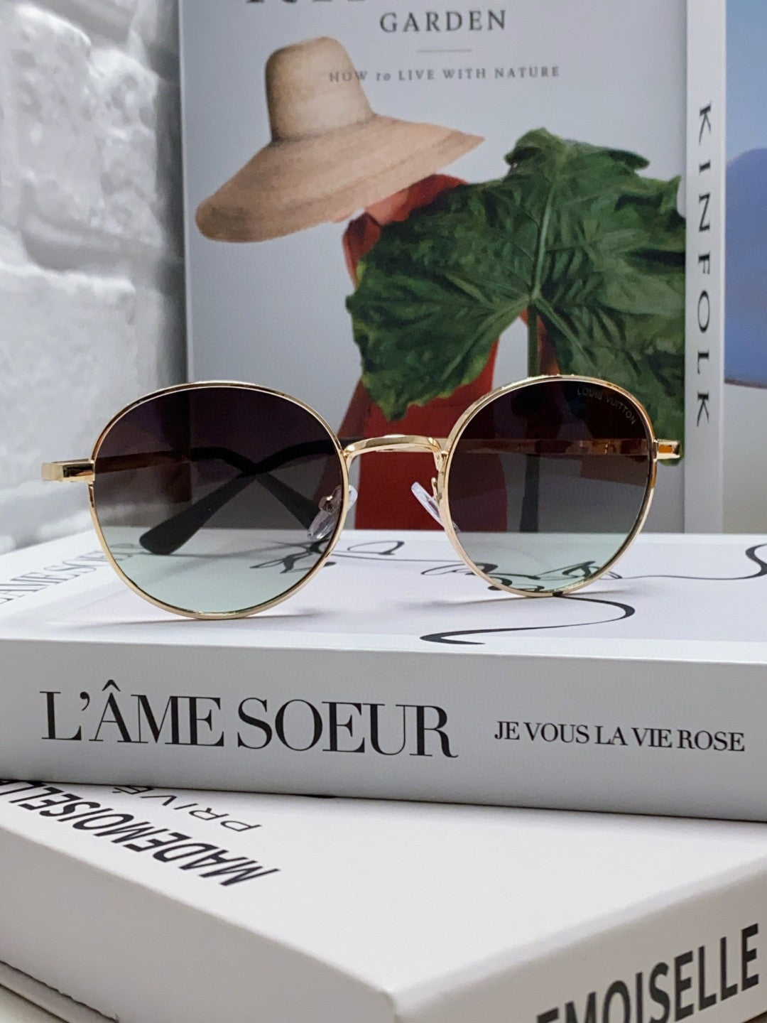 LV Gold Gradient Round Sunglasses - Image 2