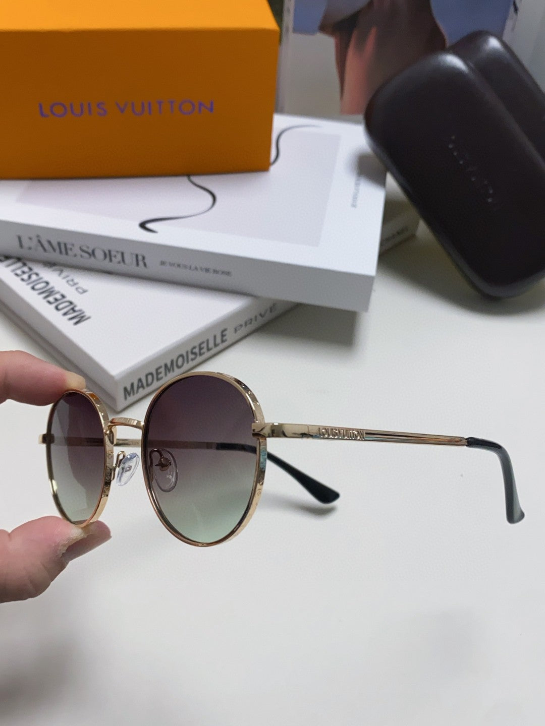 LV Gold Gradient Round Sunglasses - Image 6