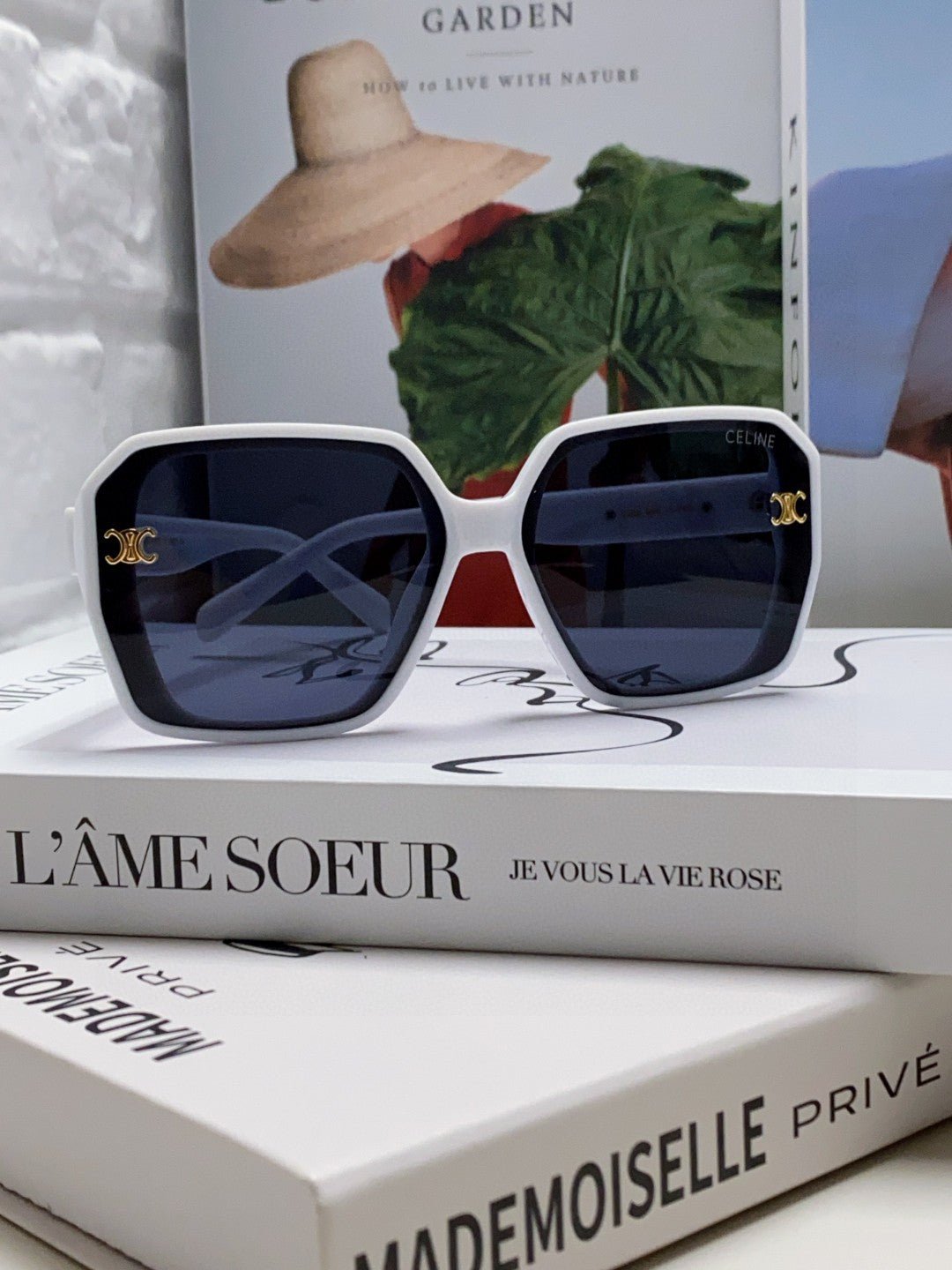 Alternative view of TRIOMPHE SUNGLASSES 548594 IN WHITE ACETATE
