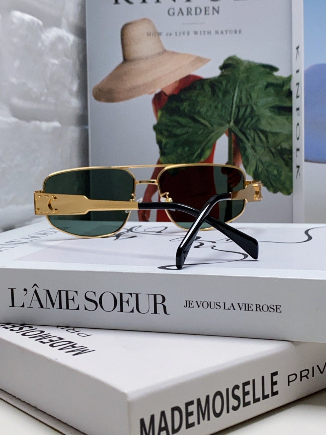 Alternative view of TRIOMPHE SUNGLASS 512997 IN GOLD METAL BLUE LENSES