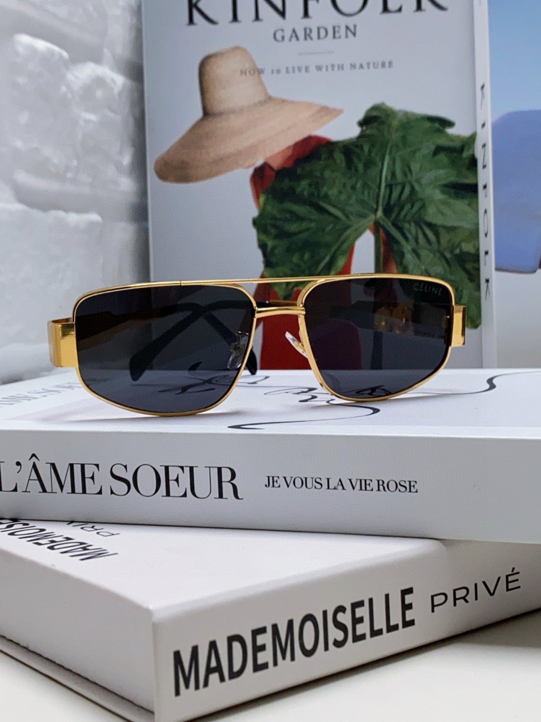 Alternative view of TRIOMPHE SUNGLASS 513000 IN GOLD METAL BLACK LENSES