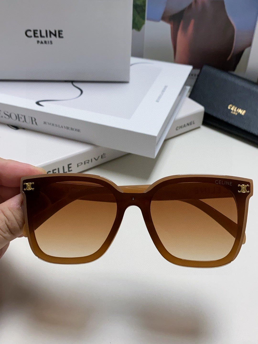 CELINE Light Brown Gradient Shades - Image 3