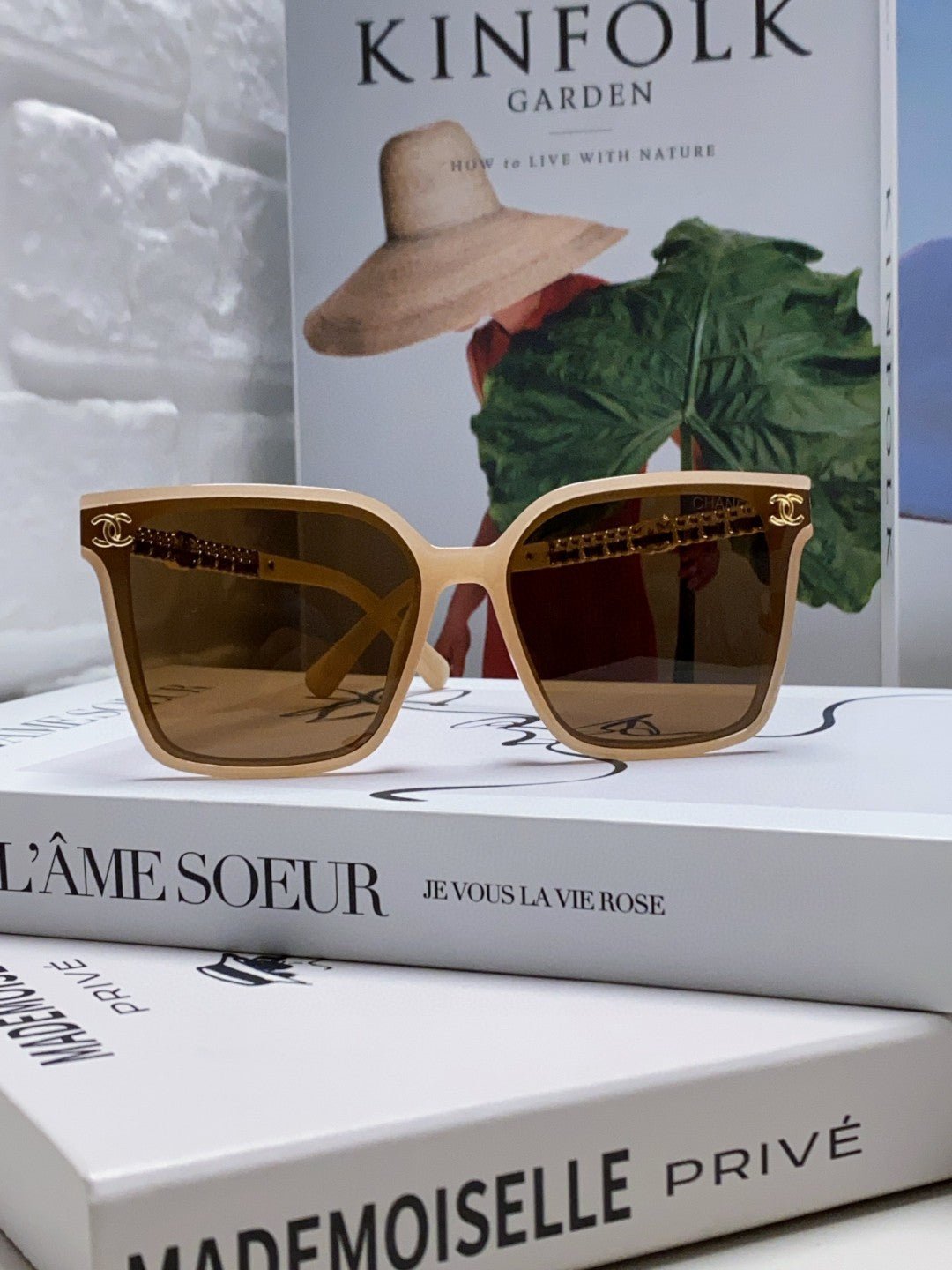 Alternative view of CHANEL SQUARE SUNGLASSES 632884 IN BEIGE CLEAR ACETATE