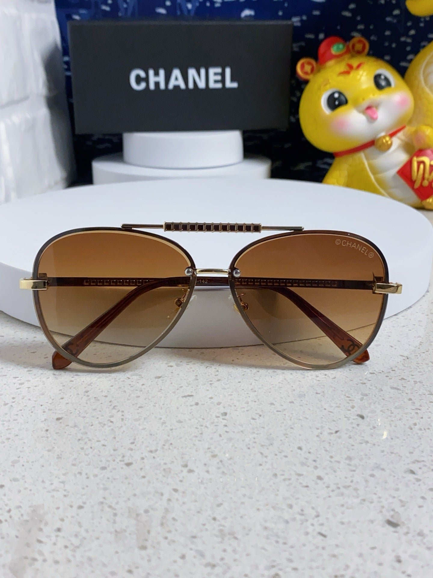 CHANEL CAT EYE SUNGLASSES 641935 IN GOLD METAL BROWN SMOKE LENSES - Image 3