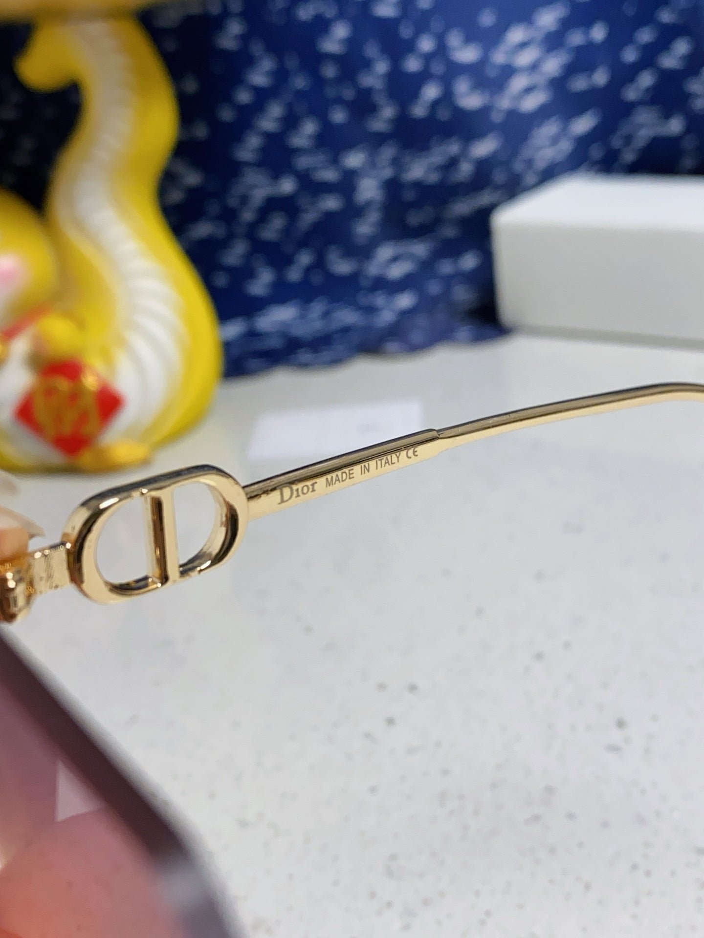 Dior Thin Metal Pink Gradient Rimless Sunglasses - Image 5