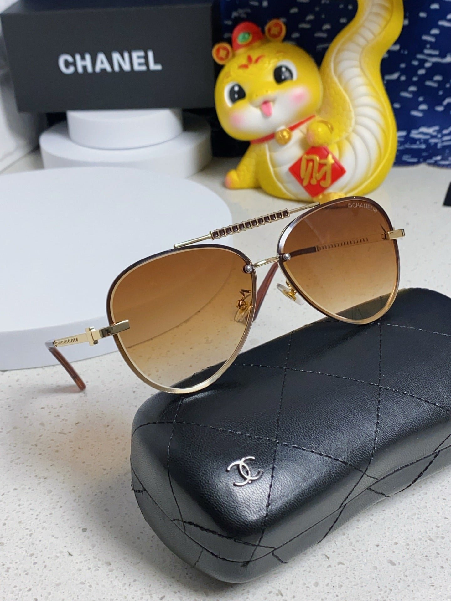 Alternative view of CHANEL CAT EYE SUNGLASSES 641935 IN GOLD METAL BROWN SMOKE LENSES