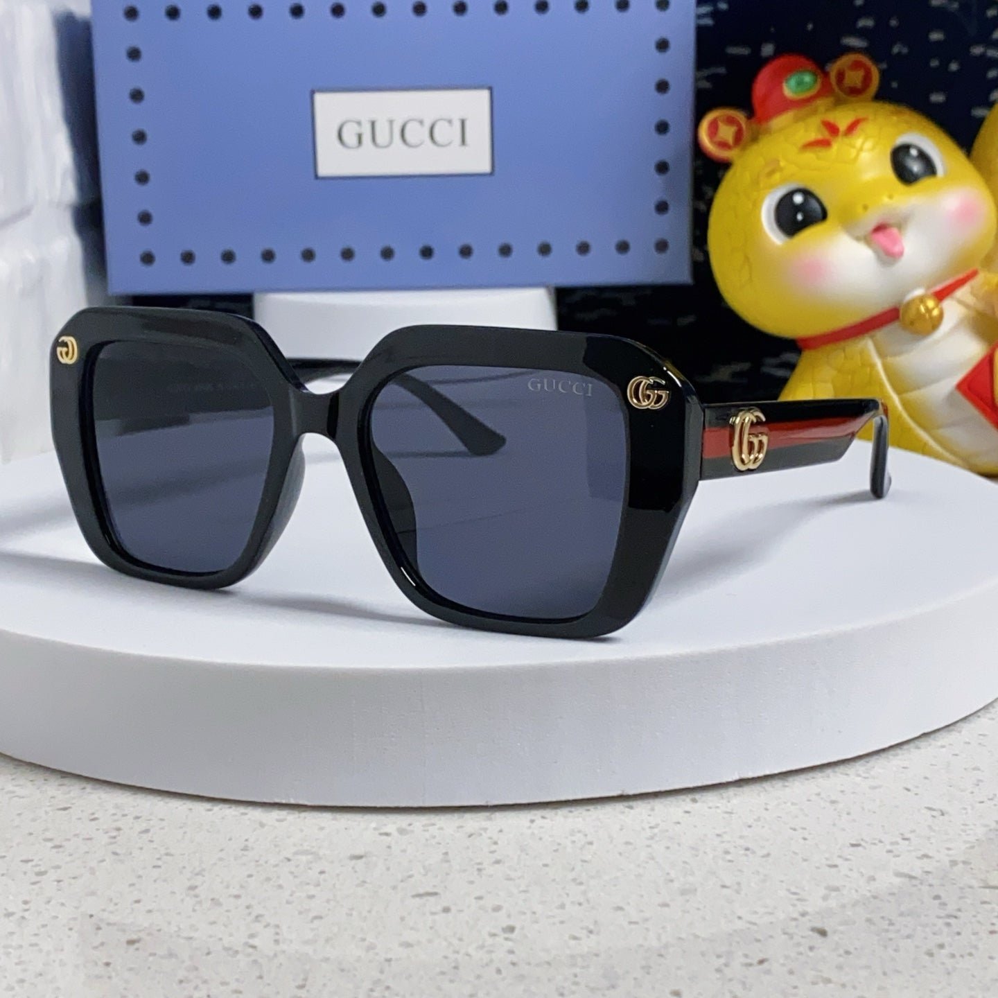 Alternative view of GG EMBOSSED LOGO SQUARE FRAME SUNGLASSES 563171 IN ACETATE