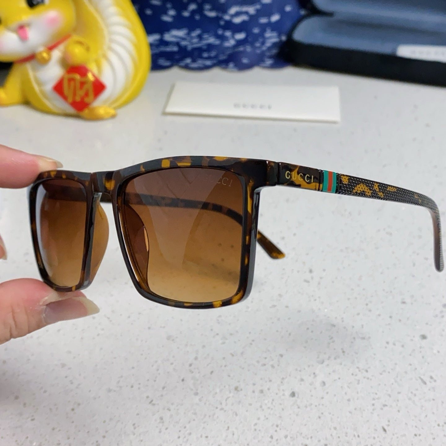 GUCCI Tortoise Gradient Eyewear - Image 7