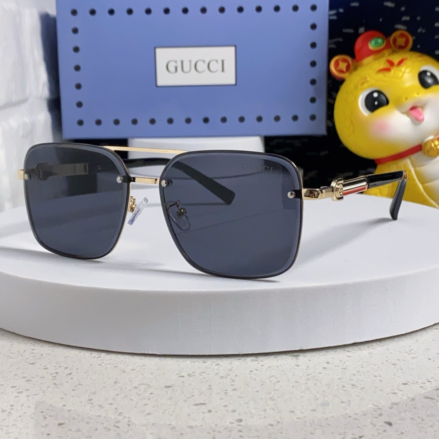Alternative view of SQUARE FRAME SUNGLASSES 563175 IN METAL