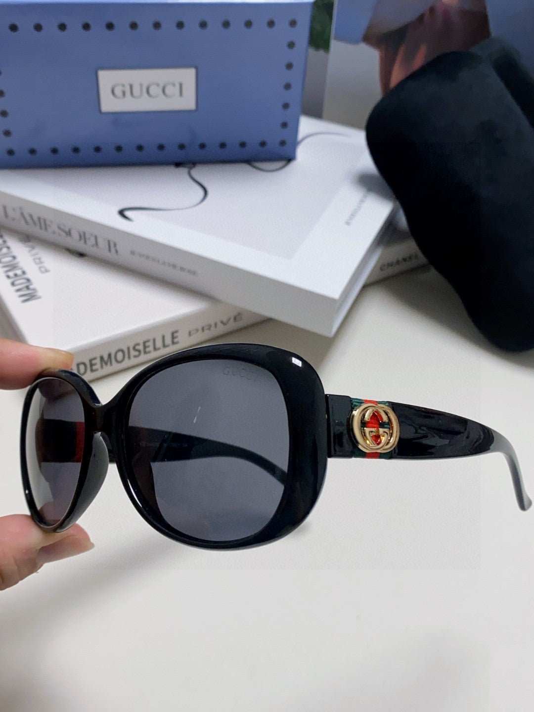 GUCCI Clear Oval Gradient Shades - Image 8