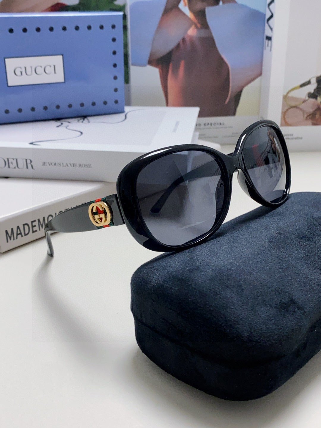 GUCCI Clear Oval Gradient Shades - Image 15