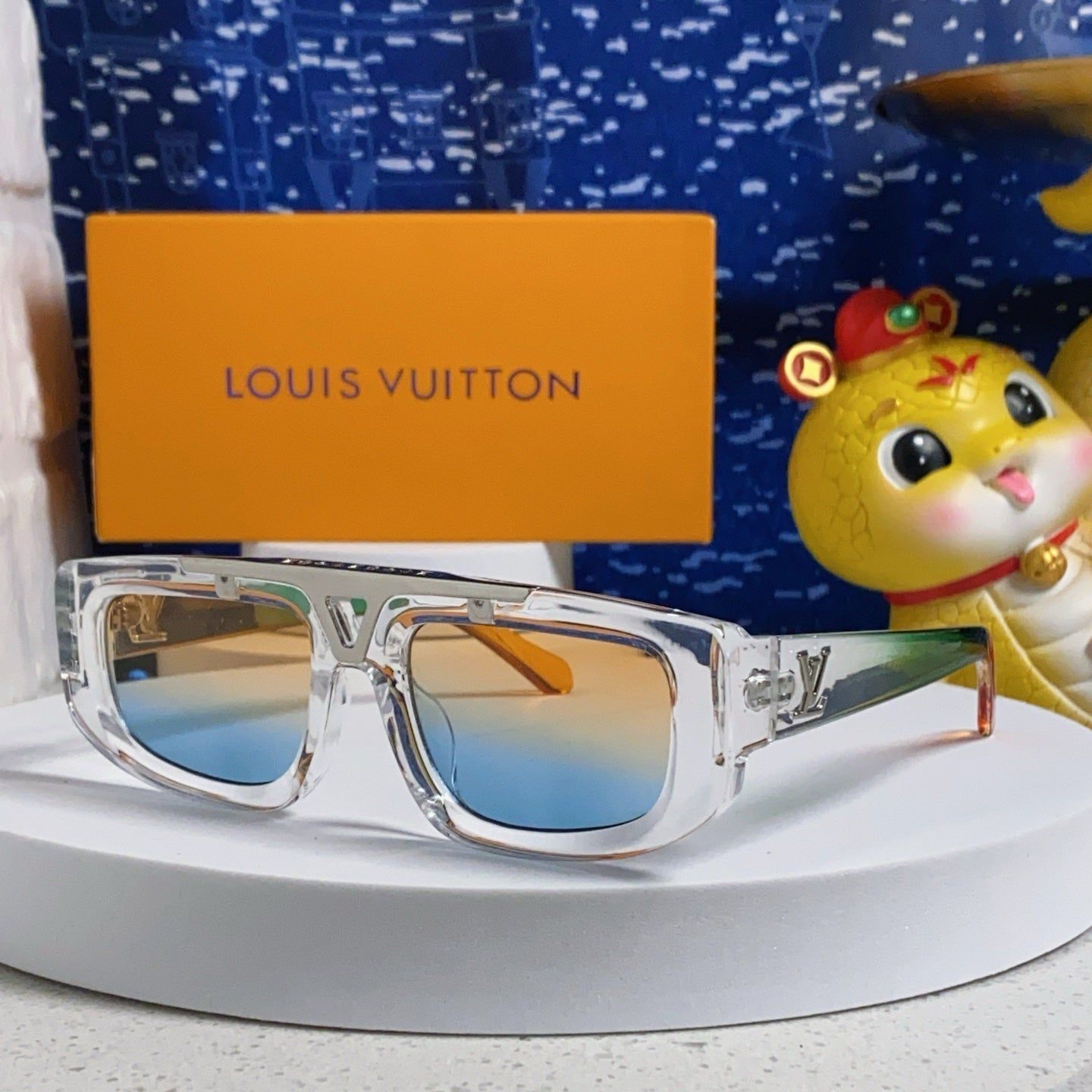 LV Clear Acetate Gradient Square Sunglasses