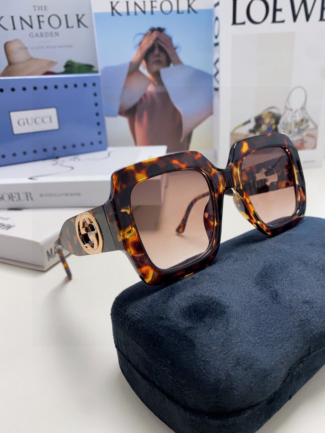 SQUARE FRAME SUNGLASSES GG0178S IN ACETATE EMBOSSED LOGO - Image 9
