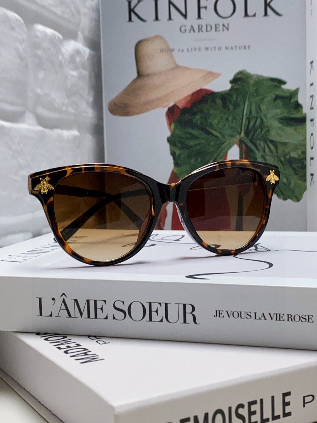Gucci Pink Cat-eye Sunglasses - Image 9