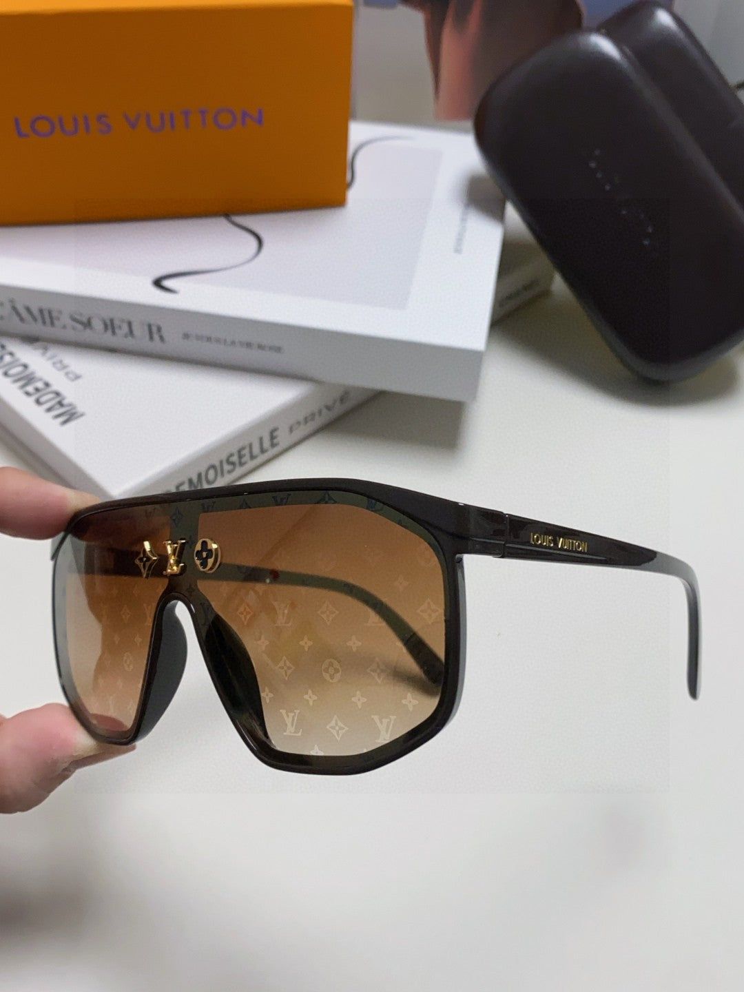 LV Full Monogram Shield Visor Sunglasses - Image 6
