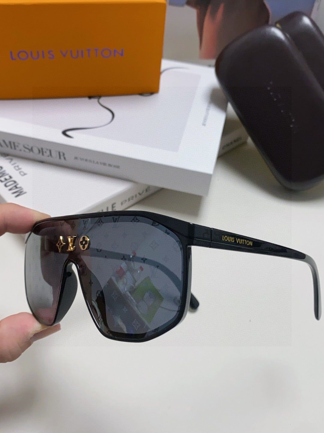 LV Full Monogram Shield Visor Sunglasses - Image 4