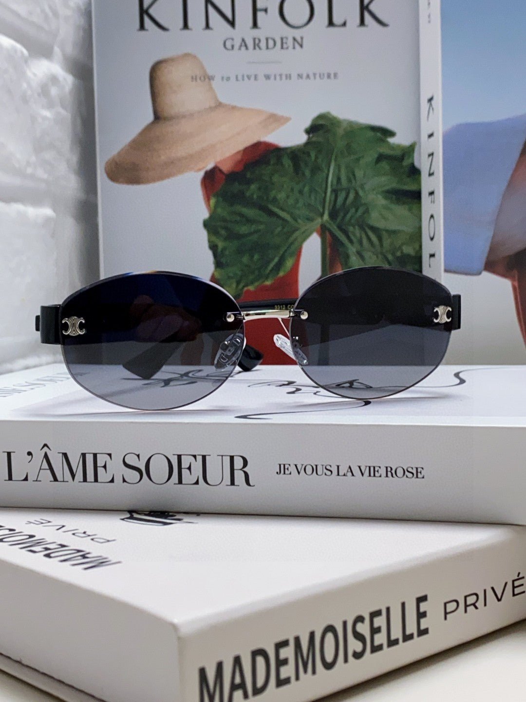 Alternative view of TRIOMPHE SUNGLASSES 573247 IN METAL GRADIENT SMOKE LENSES