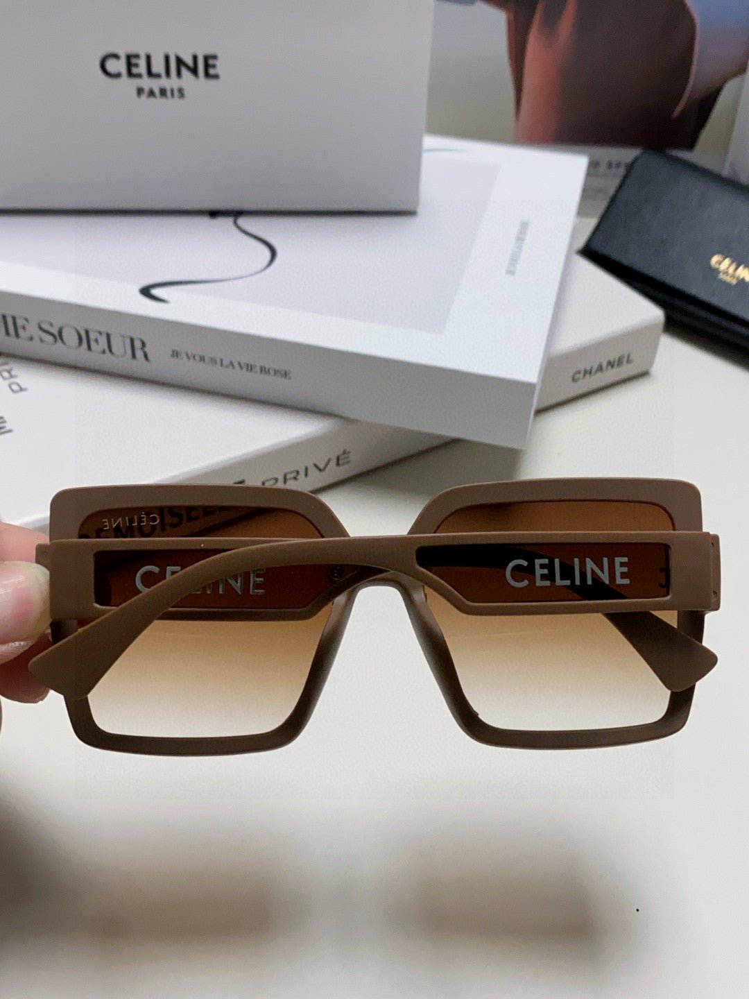 CELINE Khaki Gradient Square Shades - Image 4