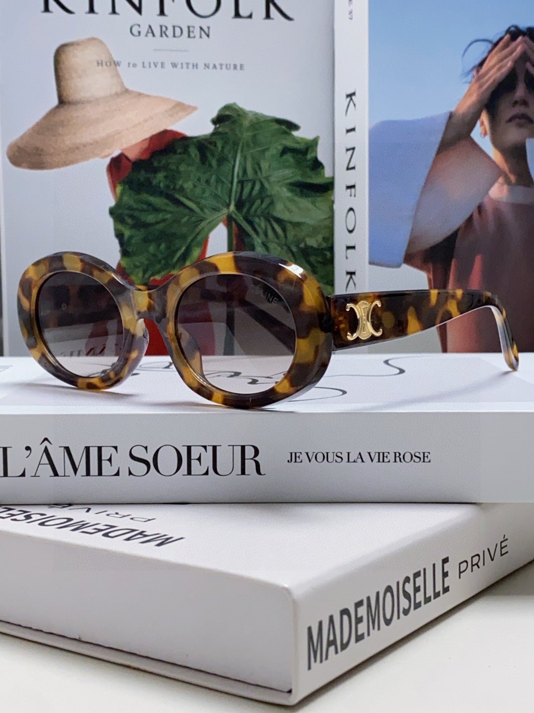 CELINE Black Oval Triomphe Shades - Image 5