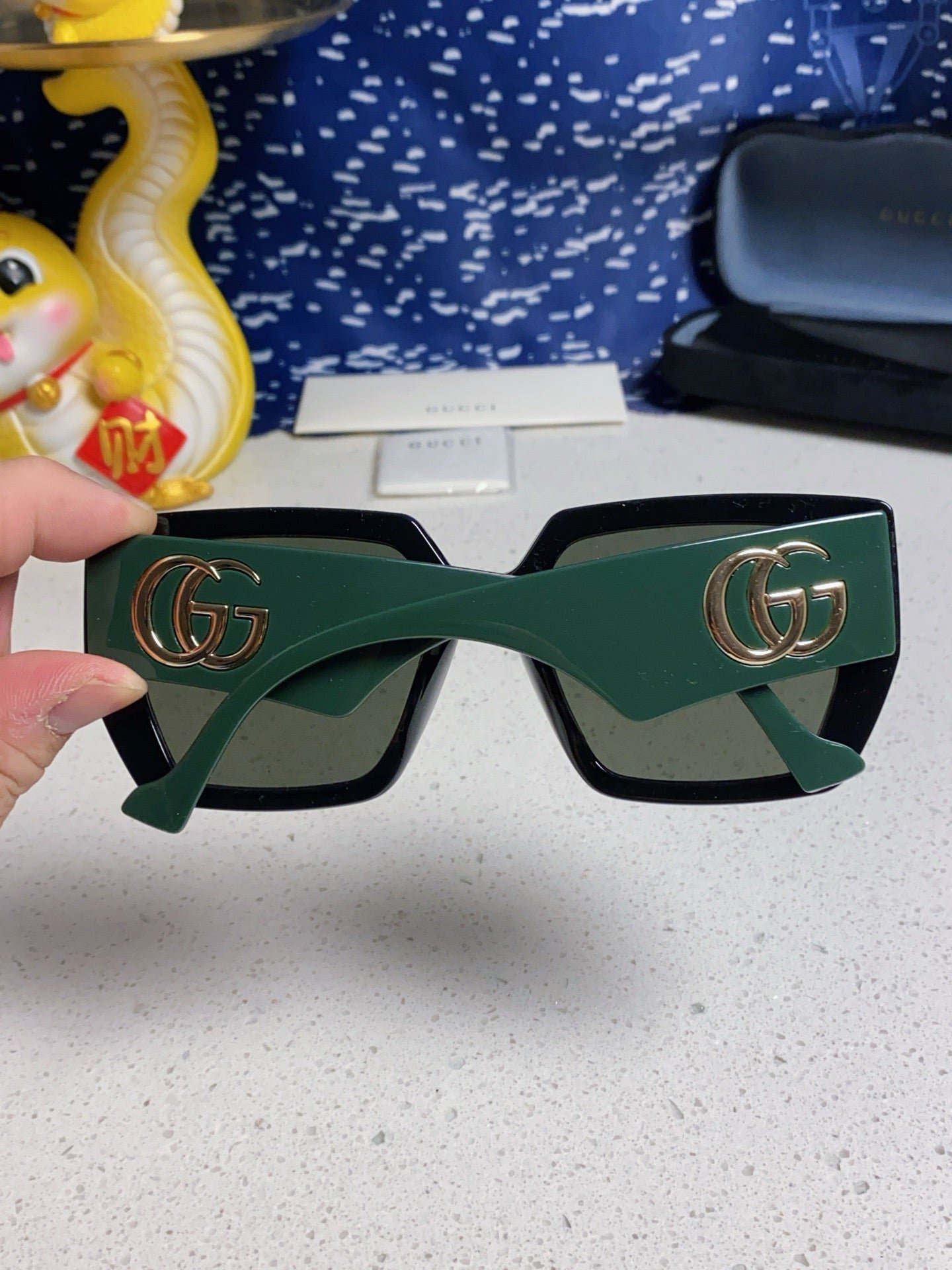 GUCCI Green GG Square Sunglasses - Image 11