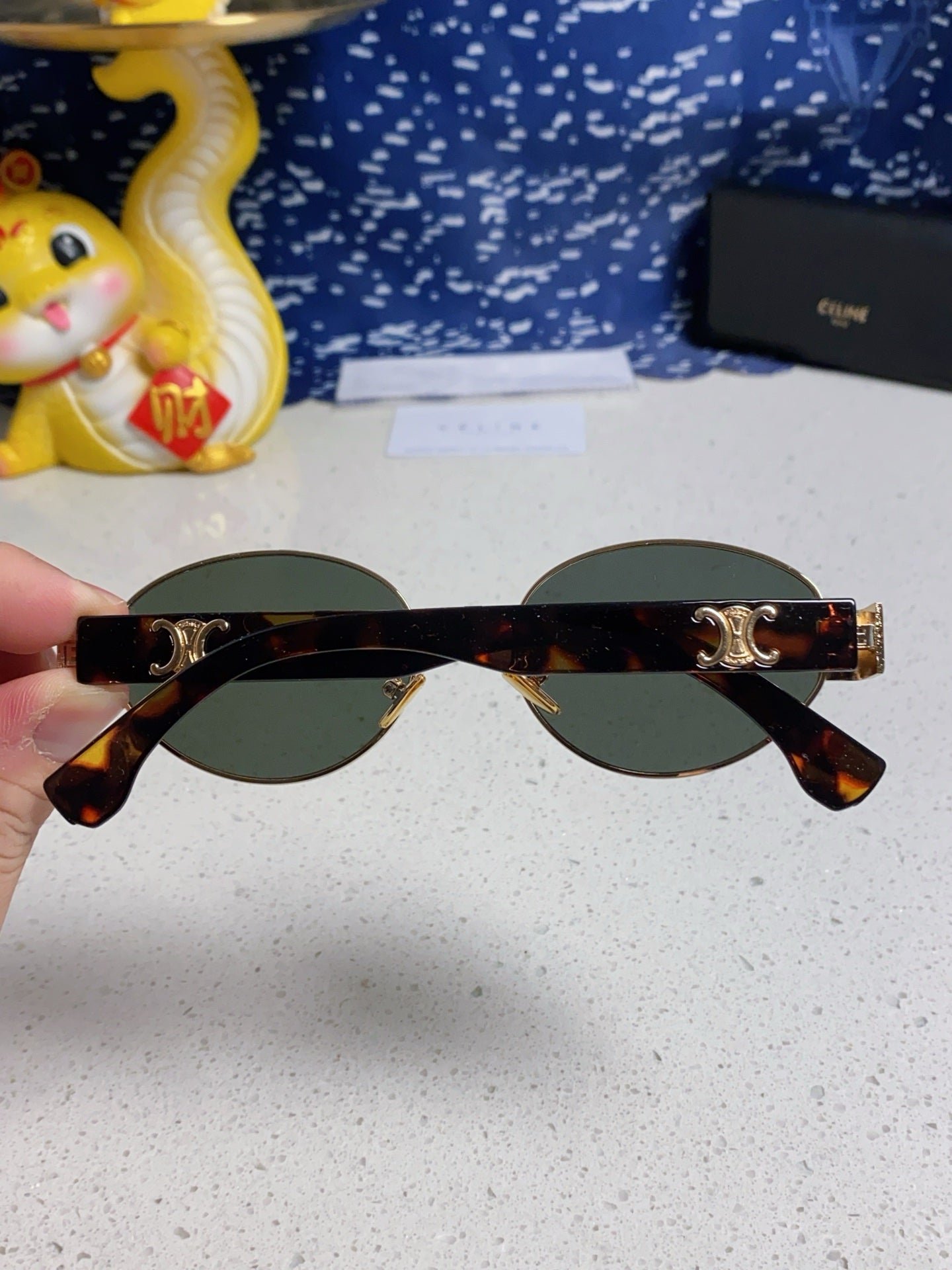 CELINE Gold Tortoise Round Shades - Image 5