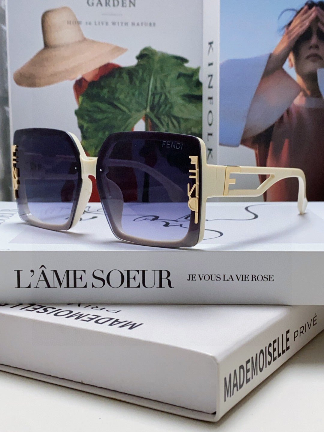 FENDI Large Frame Letter Eyeglass Lenses - Image 3