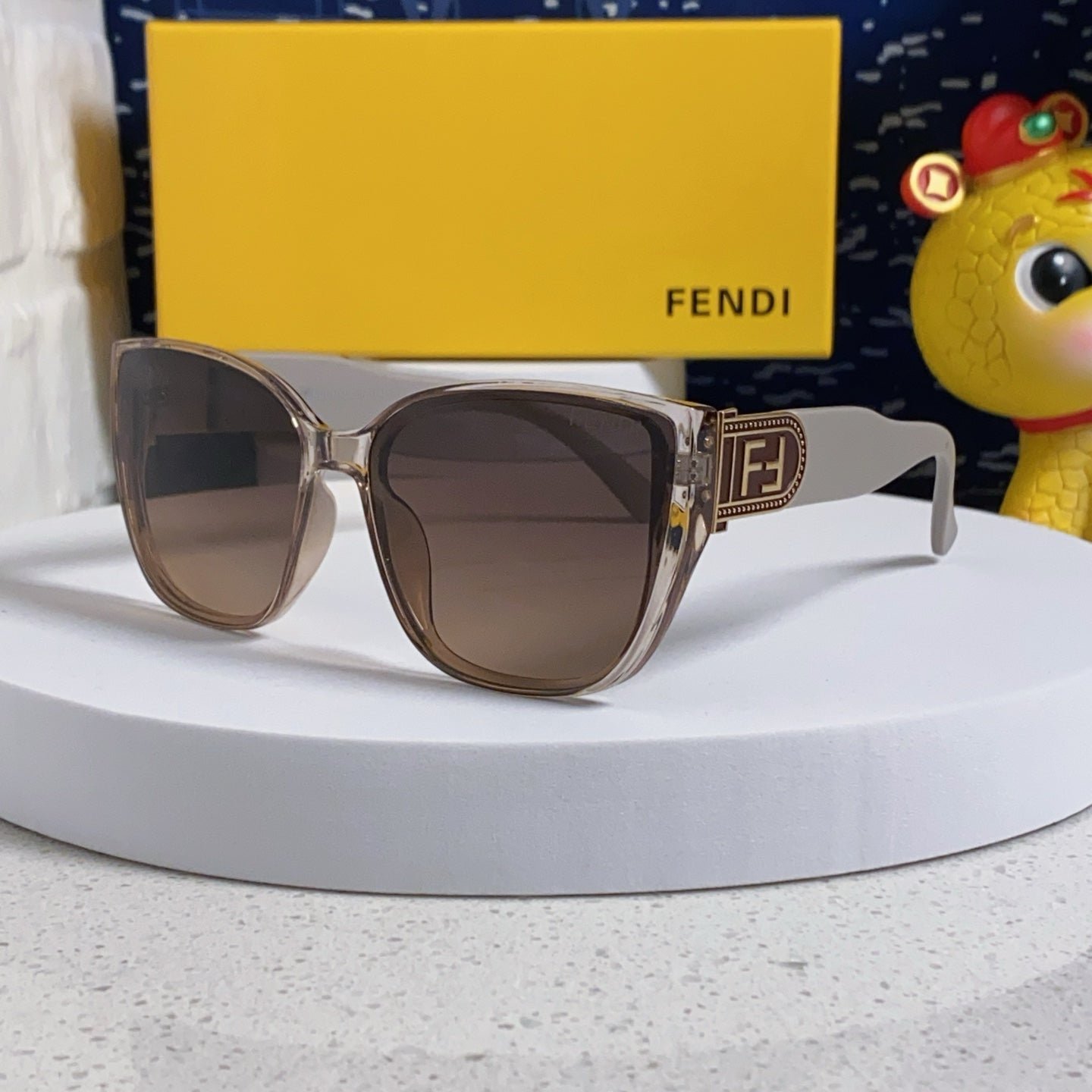 FENDI Large Frame FF Gradient Sunglasses - Image 7