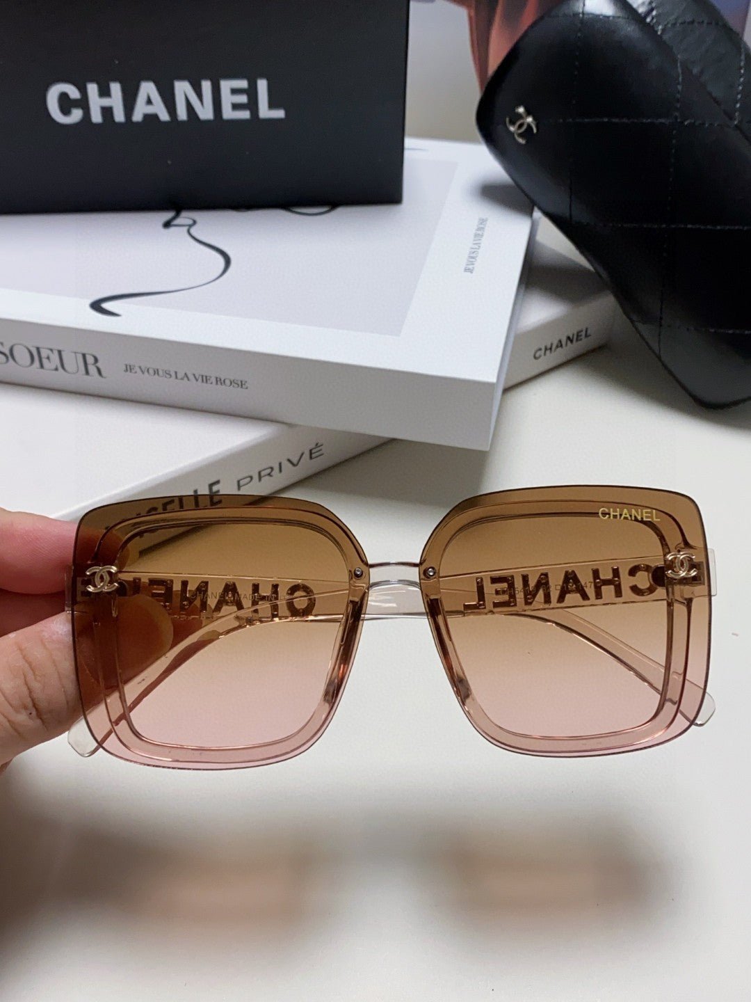 CHANEL SQUARE SUNGLASSES 638796 IN ACETATE - Image 4