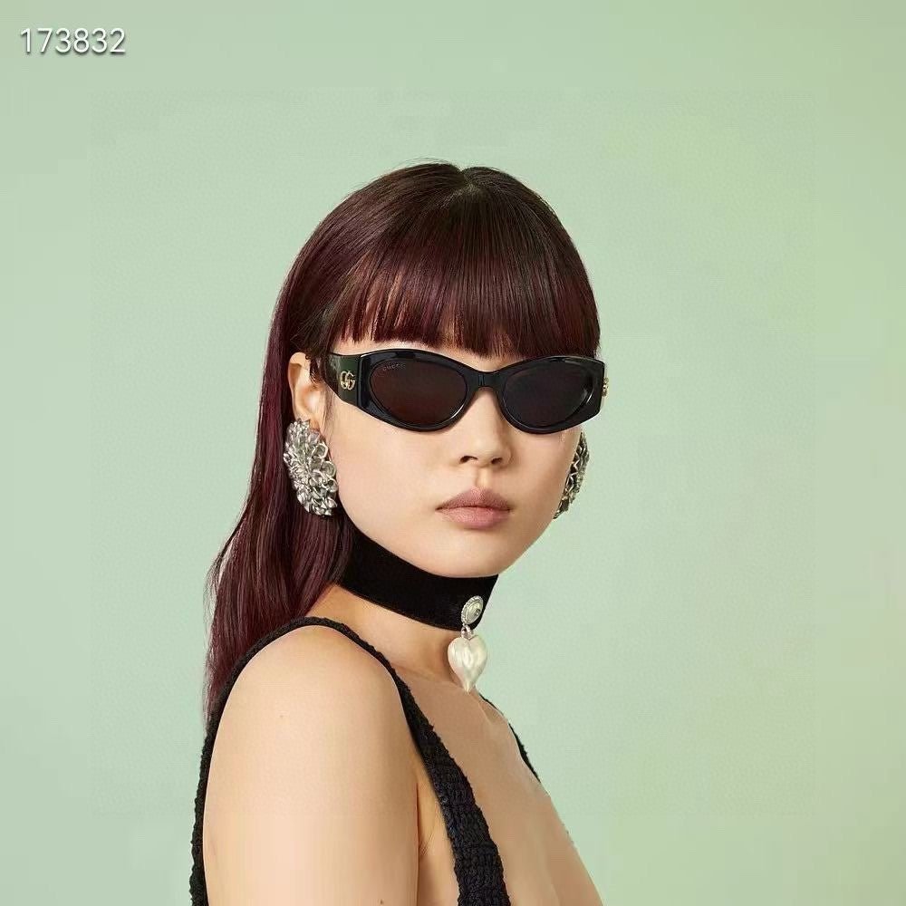 Gucci Blue Acetate Sunglasses - Image 12