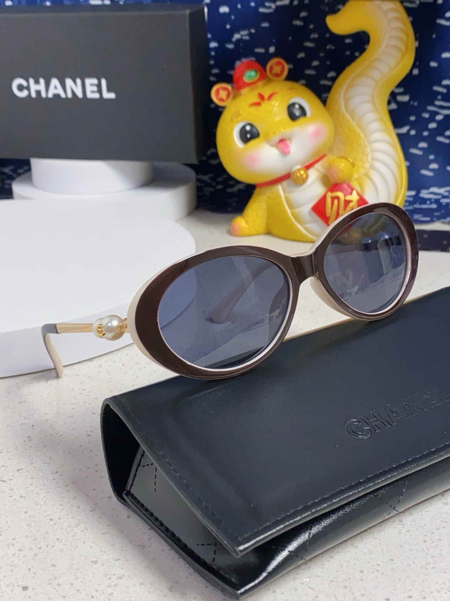 Chanel Two-tone Oval Sunglasses - Image 3