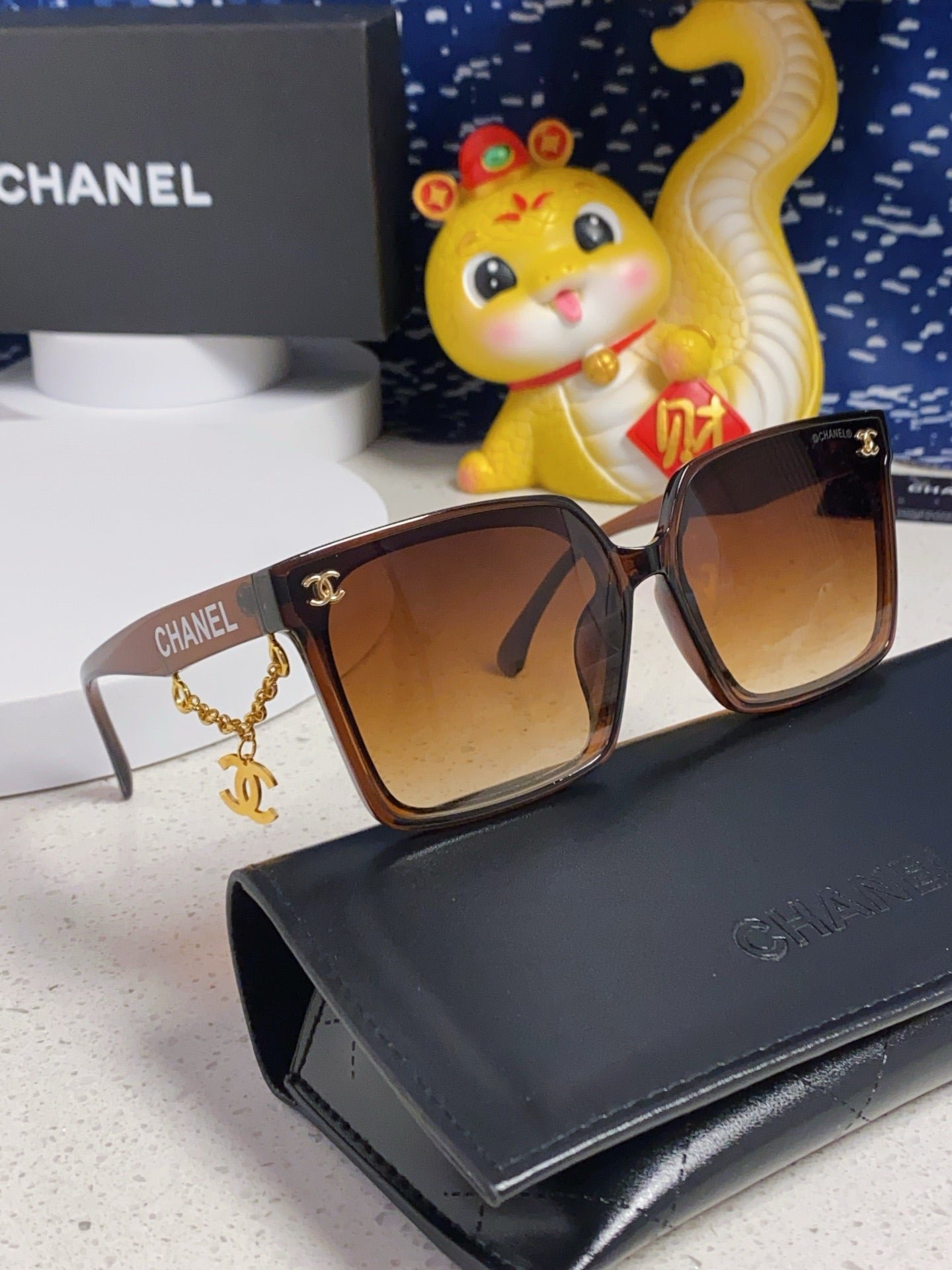 Alternative view of CHANEL SQUARE SUNGLASSES 641810 IN BROWN ACETATE GOLD CHAIN