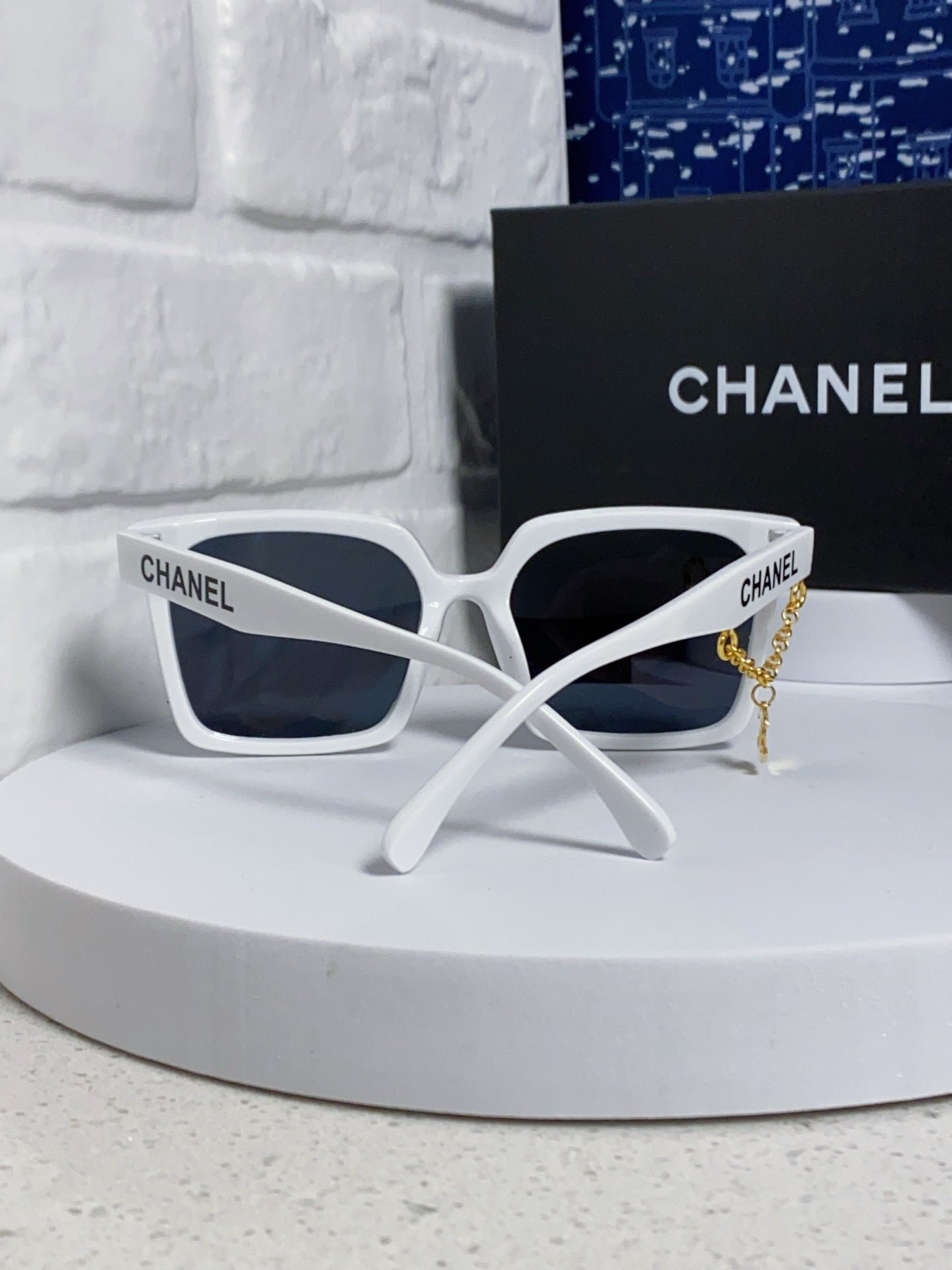 Chanel White Acetate Square Shades - Image 4