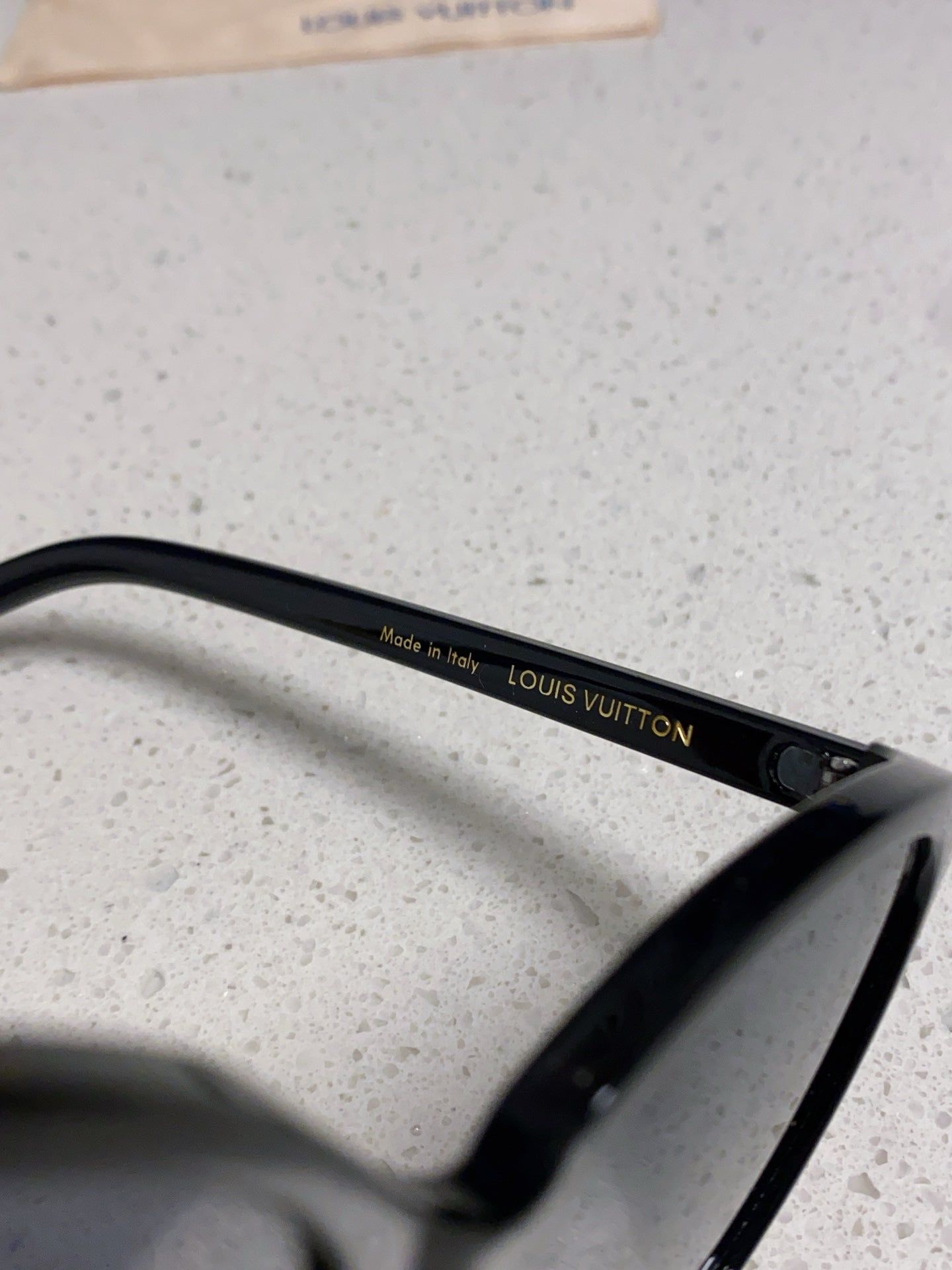 LV Black Acetate Star Detail Round Sunglasses - Image 7