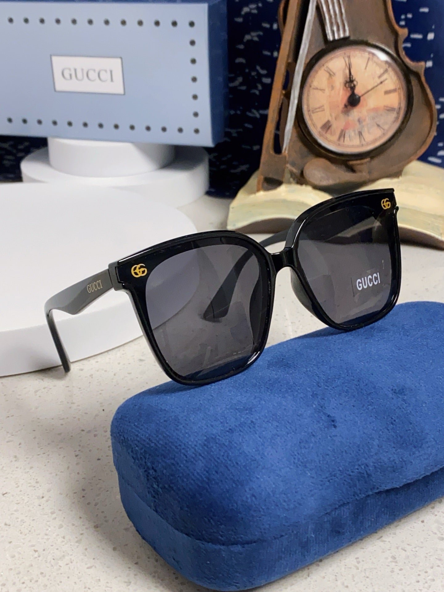 GUCCI Classic Black GG Eyewear - Image 5