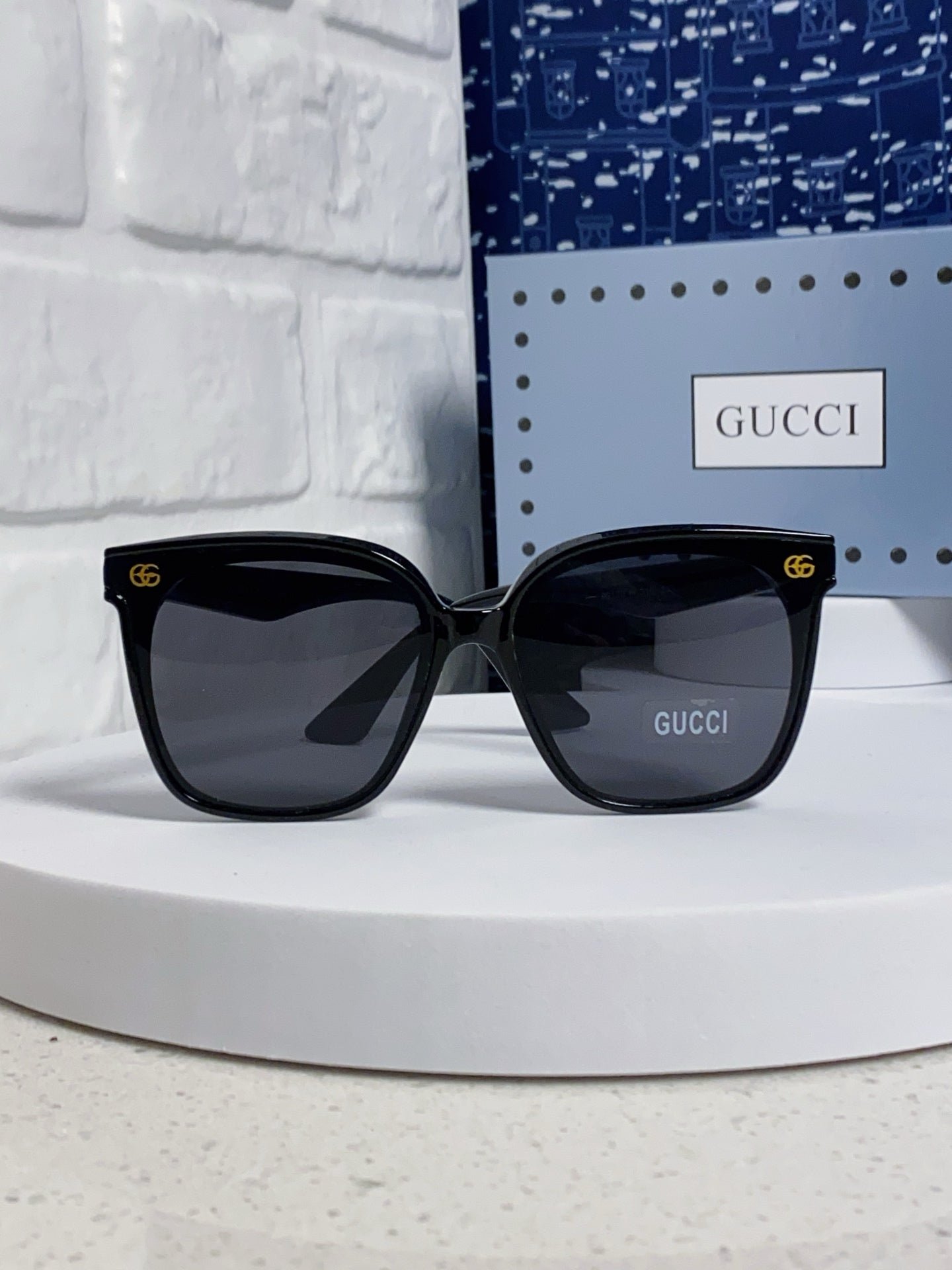 GUCCI Classic Black GG Eyewear - Image 8