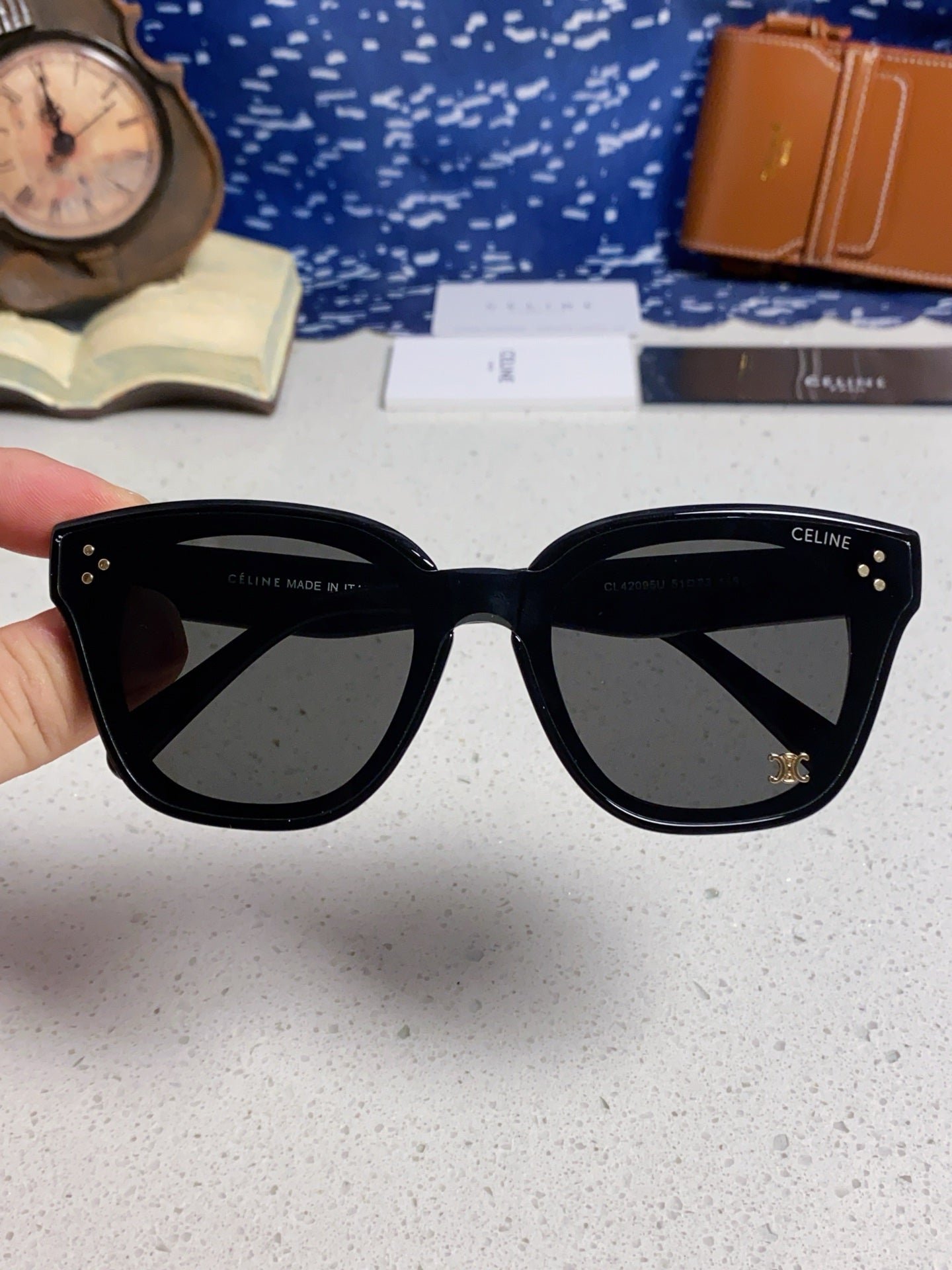 CELINE Black Triomphe Square Shades - Image 5