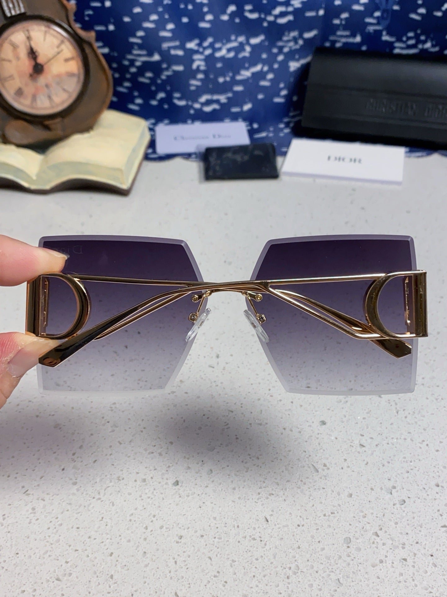 DIOR 30MONTAIGNE S7U SUNGLASS 578109 IN GOLD METAL GREY SMOKE LENSES - Image 4