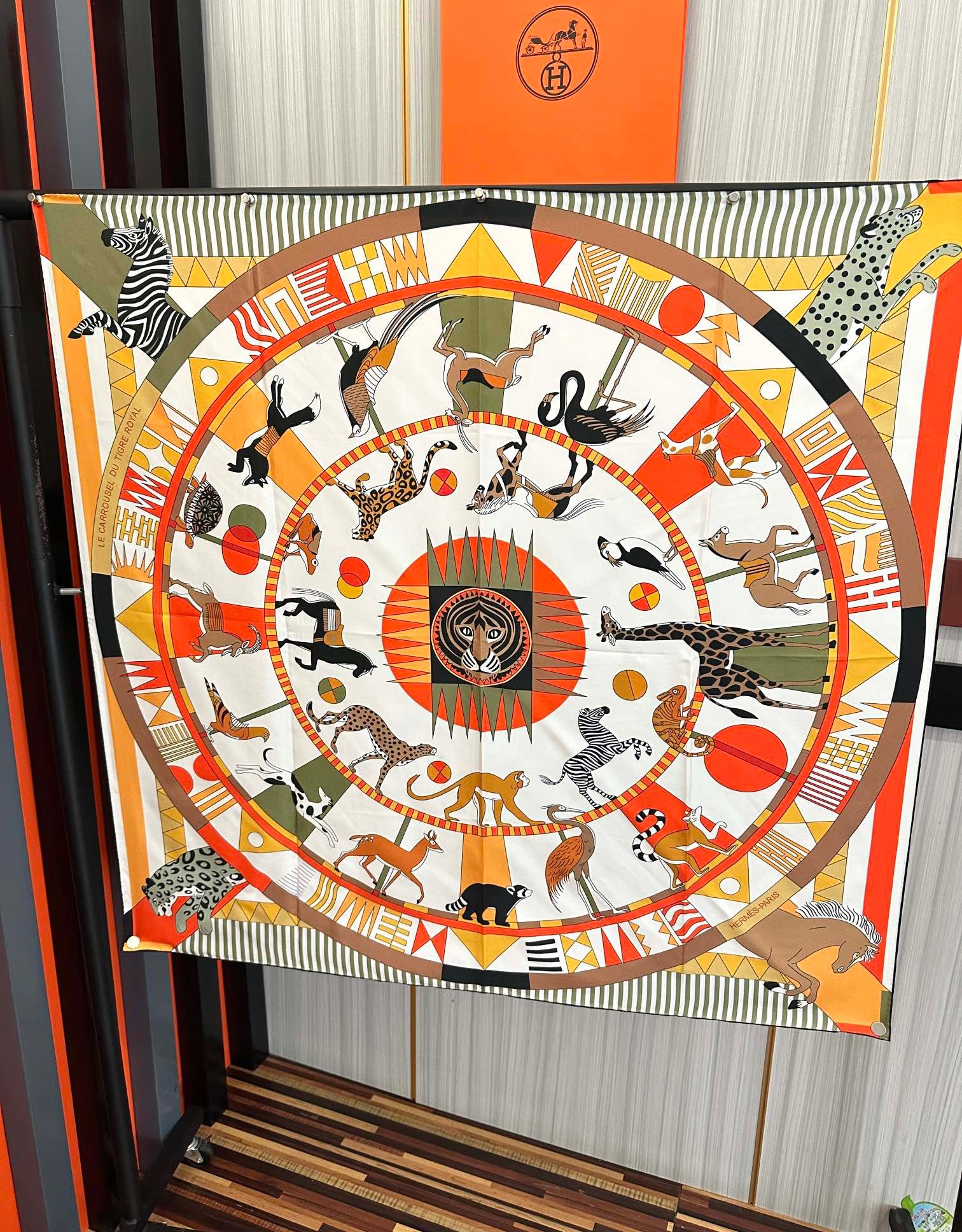 Alternative view of HERMES HERMES 25S SCARF 90 IN SILK 006