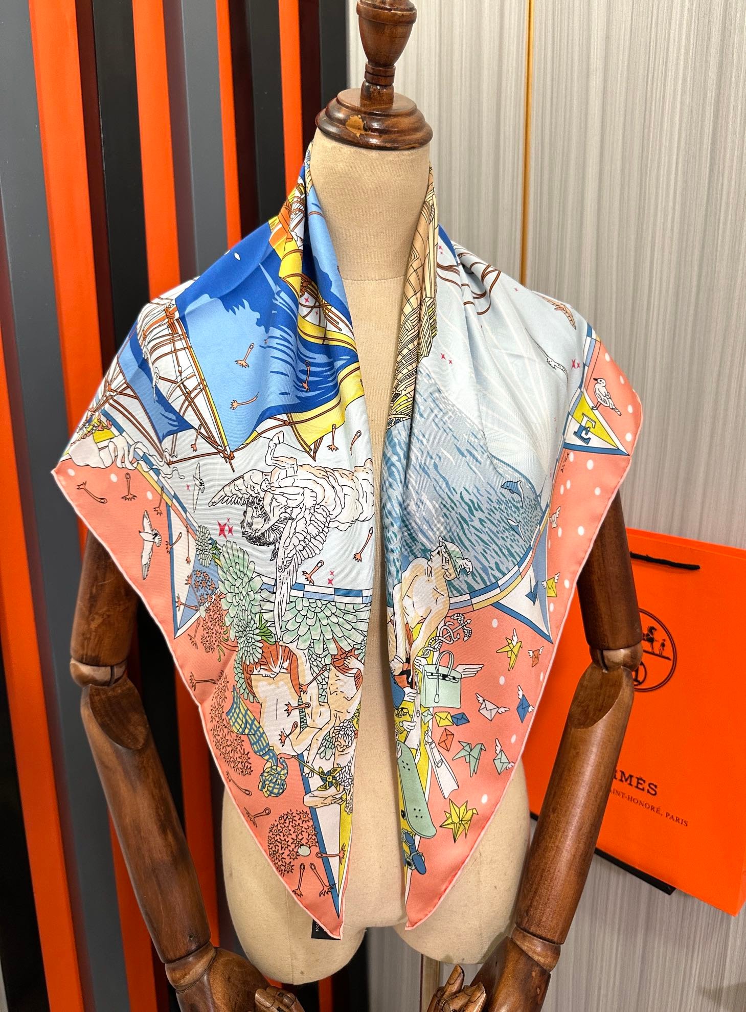 Alternative view of HERMES HERMES 25S SCARF 90 IN SILK 730532